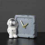 Astronaut creative children''s room bookcase desktop astronaut clock Trinket boy''s bedroom bedside decoration